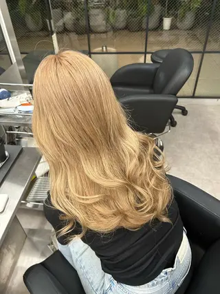 セミロング 似合わせ/ ブリーチ🤩レンのヘアスタイル