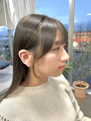 ロング 津田 七美希のヘアスタイル