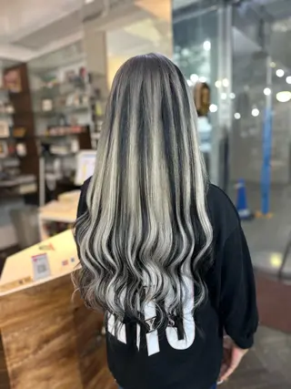 レイヤーカット/ カラー/長谷恵花のヘアスタイル