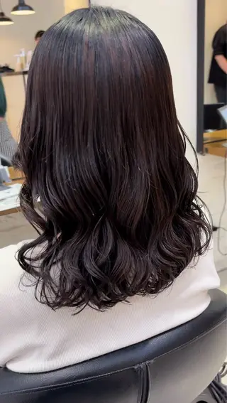 セミロング パーマ コテ巻き風パーマ✨ かつみのヘアスタイル