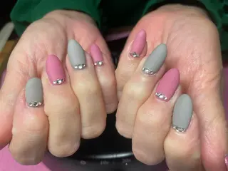 ミディアム ネイル M. KOTOMIのネイルデザイン