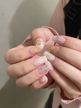 ネイル Rino ．のネイルデザイン