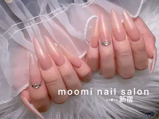 ロング Moomi あずりのネイルデザイン