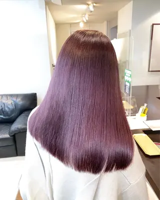 セミロング カラー ANKH CROSS 新宿店所属・色ムラ修正の神様 新宿ハイトーンかすみのヘアスタイル