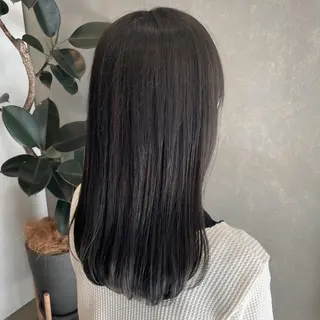 セミロング カラー FERIA梅田🖤 透明感カラー🎀のヘアスタイル