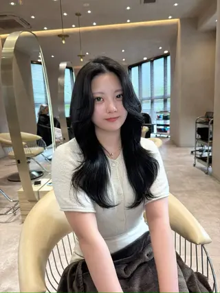 セミロング 韓国ヘア/ベージュ カラー/髪質改善/涼のヘアスタイル