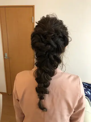 セミロング ヘアアレンジ U&i所属・大塚 貴之のヘアスタイル