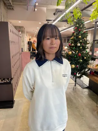 ミディアム 鈴木瑛里／ブロンド ベージュ／男女のヘアスタイル