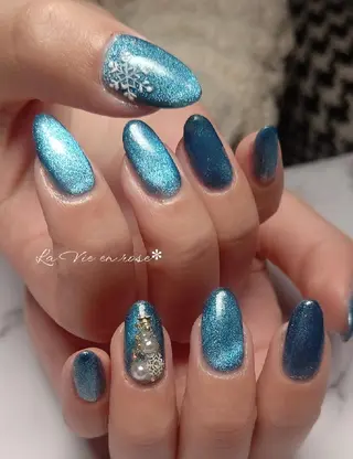 ネイル ラヴィアン ローズのネイルデザイン