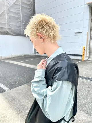 ショート カラー 永田〈店長#レイヤー #ウルフ#ハイトーンのヘアスタイル