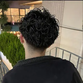 ショート パーマ メンズ ボブハイトーン🦖 デザインMAMIのヘアスタイル