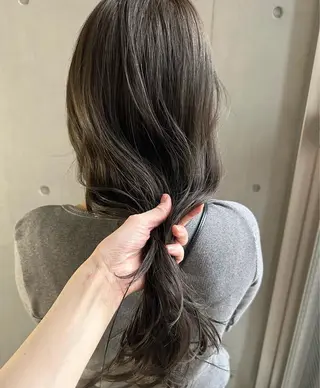 ロング カラー 透明感カラー🪡🤍 nanao🤍🪡のヘアスタイル