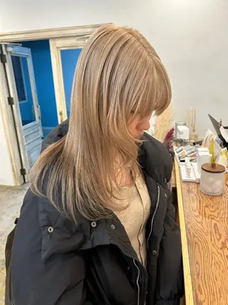 セミロング カラー °ʚ なじゅ ɞ° Defi梅田のヘアスタイル