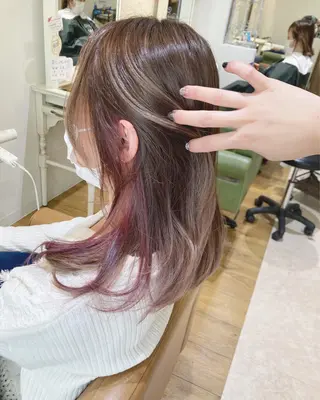 ロング 松村 由莉香のヘアスタイル
