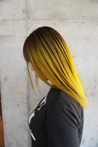 ロング ブリーチ💛 透明感カラーmiuのヘアスタイル