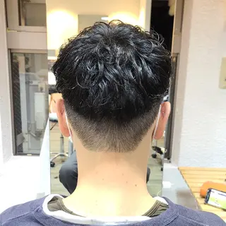 メンズ パーマ Artice　BARBER SHOP所属・桐島 令奈のヘアスタイル