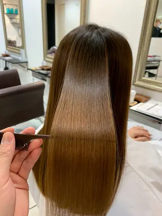 ミディアム 池田識之 髪質改善のヘアスタイル