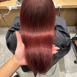 ロング カラー 松山 葵葉のヘアスタイル