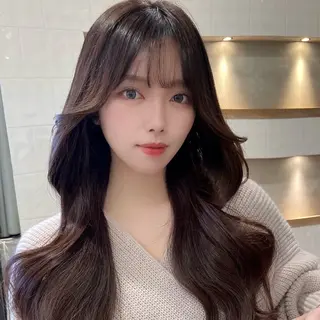 ロング カラー IVY所属・髪質改善/韓国ヘア 顔まわり特化yutoのヘアスタイル
