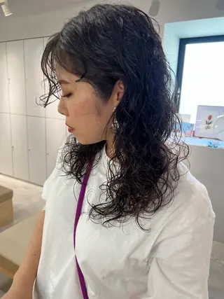 ミディアム パーマ MARU レイヤー/パーマのヘアスタイル