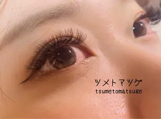 ミディアム マツエク・マツパ ツメトマツゲ .のネイルデザイン