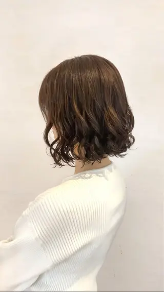 ショート パーマ アクロ梅田所属・コテ巻き風デジパ職人 中川ジョニーLaboのヘアスタイル