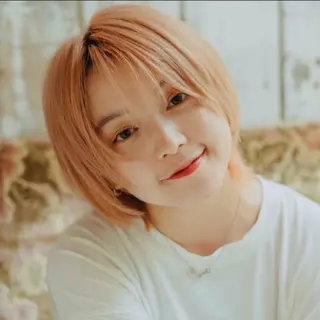 ミディアム カラー ハイトーン/ボブ/ ハイライト🌱ᩚ涼介のヘアスタイル