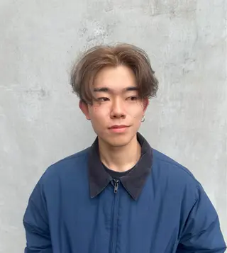 ミディアム カラー メンズ SALOWIN 原宿 iori所属・💈センターパート パーマ特化💈雄太のヘアスタイル