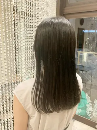 ロング カラー 坪井 佑美のヘアスタイル