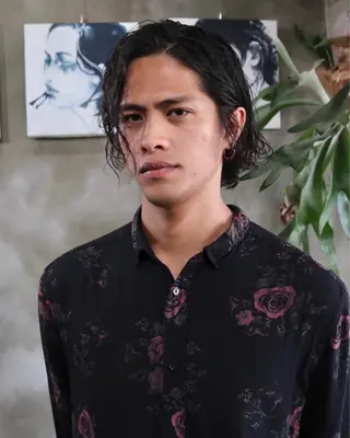 ミディアム パーマ メンズ 木村陸弥 透明感/ 赤み消し/オリーブのヘアスタイル