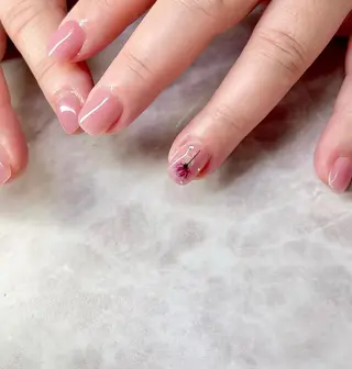 ネイル 東 真百のネイルデザイン