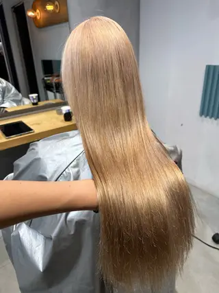 ロング カラー 💖ハイライト/ハイ トーン💖MIKIのヘアスタイル