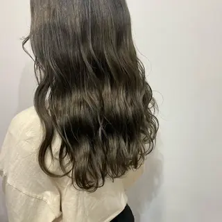 ロング カラー EKOLU所属・髪質改善サロン🫧 戎谷栞菜のヘアスタイル