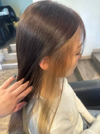 ロング カラー 安達 望のヘアスタイル