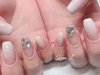 ネイル 芦辺 香奈のネイルデザイン