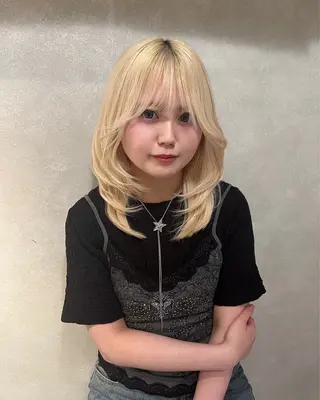 ミディアム 韓国風艶カラー 🇰🇷🩶/REIのヘアスタイル