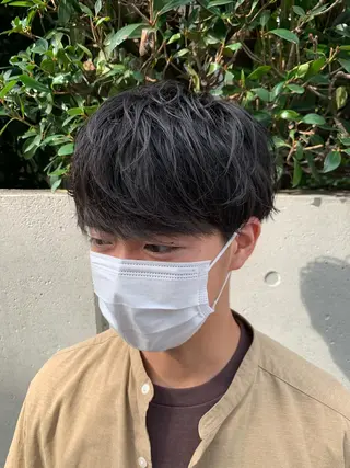 ショート パーマ メンズ グランジヘア 無造作ヘアHYUGAのヘアスタイル