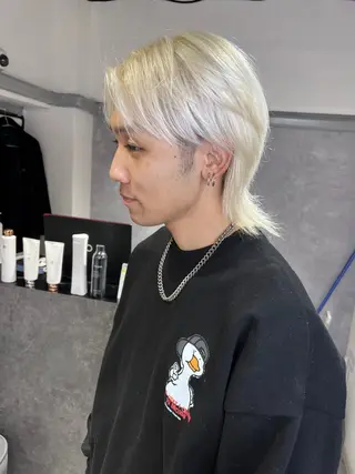 カラー TOMONA👑 ミルクティーレイヤーのヘアスタイル