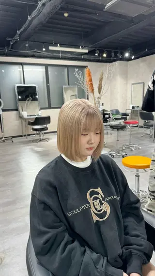 ミディアム カラー KISS SWAN所属・B E C H I C O〔べち子〕のヘアスタイル