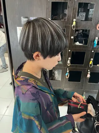 ショート カラー Eleanor立川北口所属・🦋YUI 髪質改善 ブリーチ　着付け🦋のヘアスタイル