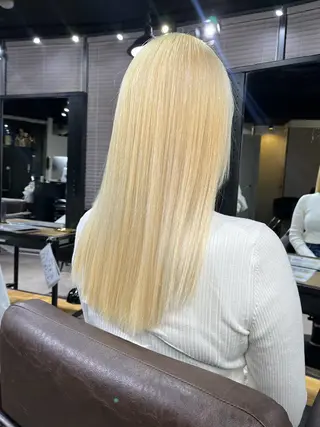 セミロング カラー ブリーチ✨ハイライト 透明感カラー/アヤノのヘアスタイル