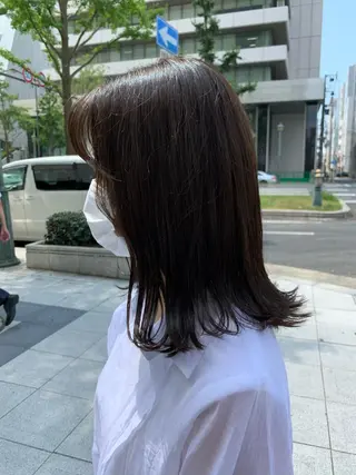 カラー 桃果 momokaのヘアスタイル