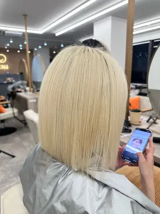 ミディアム 韓国風レイヤーカット 根来悠斗のヘアスタイル