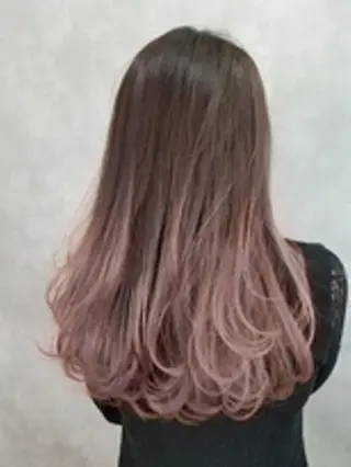 セミロング カラー 松戸　レイヤーカット 野口　康太郎のヘアスタイル