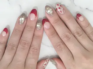 ネイル ネイル＆フラワーサロン〜Ri✦hiro〜鳥栖店所属・HIRATA RIEのネイルデザイン