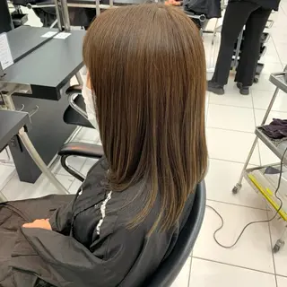 セミロング カラー デザインヘア 小林裕史のヘアスタイル