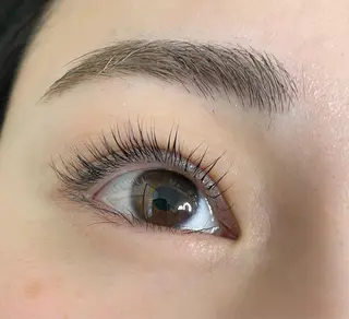 マツエク・マツパ NailandEye Lucaの眉毛・アイブロウイメージ