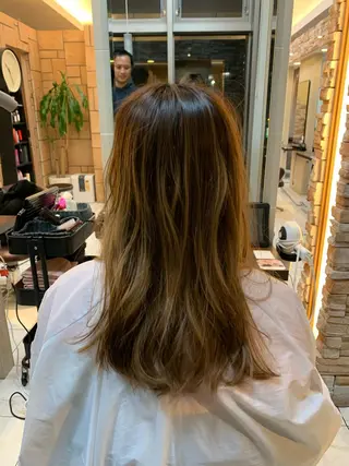 ロング ⭐️透け感カラー /齊藤容史⭐️のヘアスタイル