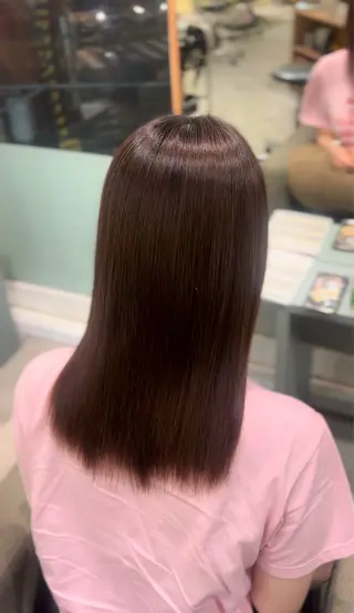 ミディアム 高野 春菜のヘアスタイル