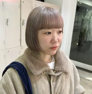 カラー 艶 ハイトーン✨ユキノのヘアスタイル